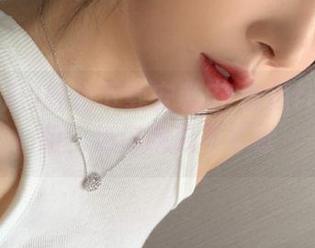 轻松下载安装51吃瓜fun苹果版，热门吃瓜不停歇