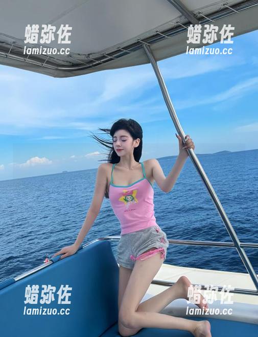 zzzttt 男生角度出发,zzzttt14分享最新最热的全网吃瓜资讯