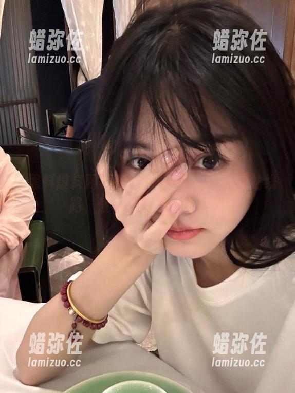 黑料爆料网 黑料爆料网优质吃瓜网站线路,轻松获取第一手黑料